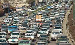 ترافیک سنگین در بزرگراه‌های تهران به دلیل بارش باران